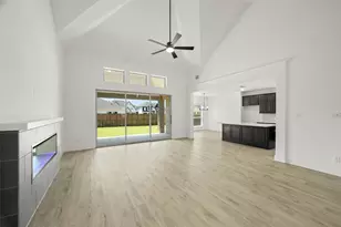 210 Tradd St, Glenn Heights, TX 75154 - Photo 16