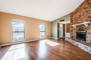 2953 San Diego Dr, Dallas, TX 75228 - Photo 2