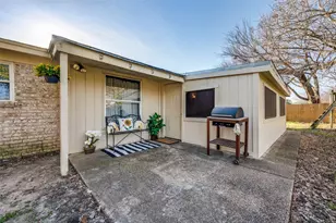 600 Sue Ann Ln, Burleson, TX 76028 - Photo 20