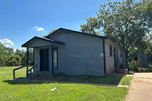 410 Bethlehem St, Terrell, TX 75160 - Photo 2