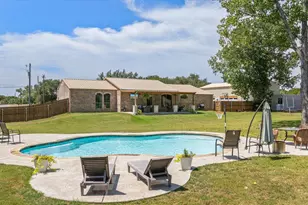 3119 Bob White Dr, Granbury, TX 76049 - Photo 2