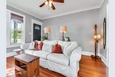 1107 E Marvin Avenue, Waxahachie, TX 75165 - Photo 4