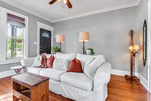 1107 E Marvin Ave, Waxahachie, TX 75165 - Photo 4