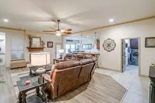 1688 Laramie Ln, Burleson, TX 76028 - Photo 10