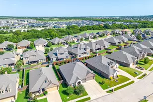 1688 Laramie Ln, Burleson, TX 76028 - Photo 4