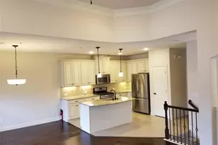 555 Waterloo Dr, Lewisville, TX 75067 - Photo 10