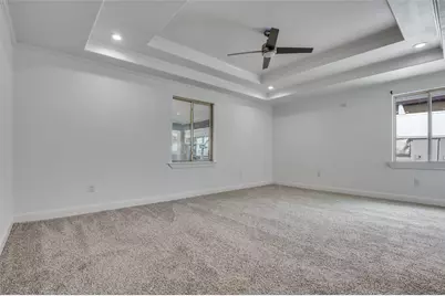 568 W Hammond Street, Lancaster, TX 75146 - Photo 10