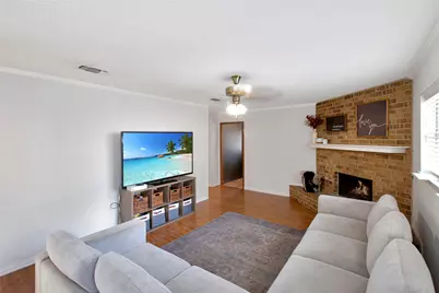 853 Royal Terrace, Hurst, TX 76053 - Photo 2