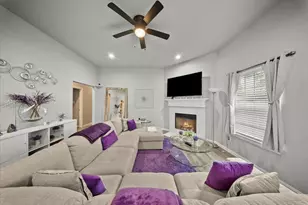 5312 Black Hawk St, Dallas, TX 75212 - Photo 2