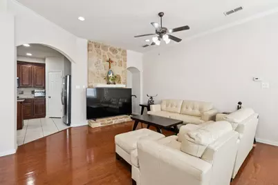 1057 Kaylie Street, Grand Prairie, TX 75052 - Photo 4