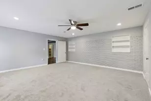 1814 Dogwood Dr, Arlington, TX 76012 - Photo 10