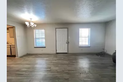 1108 N Elm Street #3, Denton, TX 76201 - Photo 6