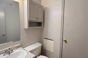 1108 N Elm St, Denton, TX 76201 - Photo 14