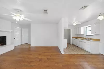 134 N 11th Street, Jacksboro, TX 76458 - Photo 16