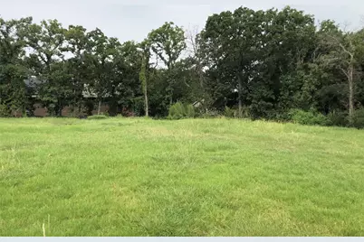 1229 N Industrial Boulevard, Bedford, TX 76021 - Photo 2