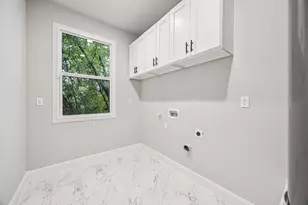 1220 E Leuda St, Fort Worth, TX 76104 - Photo 12