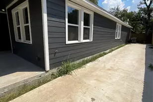 1220 E Leuda St, Fort Worth, TX 76104 - Photo 26