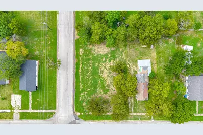 802 E 12th Avenue, Corsicana, TX 75110 - Photo 8