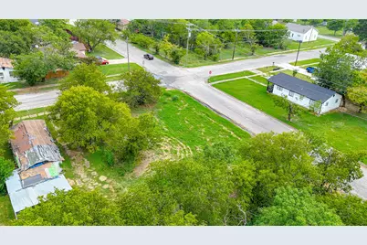 802 E 12th Avenue, Corsicana, TX 75110 - Photo 4