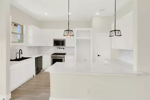 3725 Creek View Dr, McKinney, TX 75071 - Photo 4