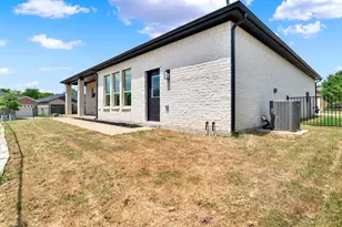 3725 Creek View Dr, McKinney, TX 75071 - Photo 18