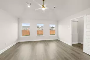 517 Geyser Trl, McGregor, TX 76657 - Photo 14