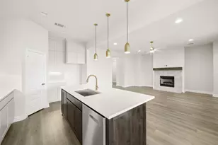 517 Geyser Trl, McGregor, TX 76657 - Photo 10