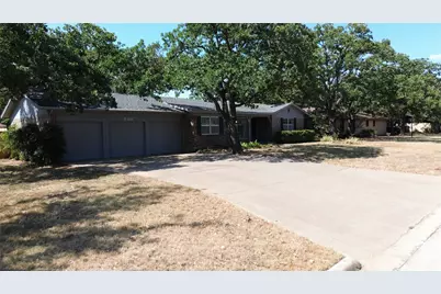 520 Crestwood Drive, Eastland, TX 76448 - Photo 36