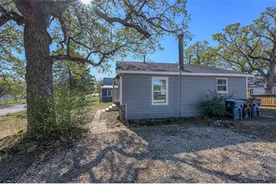 1301 S Scullin Avenue, Denison, TX 75020 - Photo 28