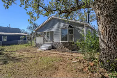 1301 S Scullin Avenue, Denison, TX 75020 - Photo 6