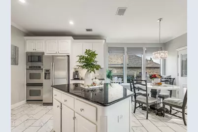 2806 Spring Oaks Drive, Highland Village, TX 75077 - Photo 4