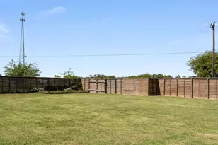 1002 Baker Ln, Mabank, TX 75147 - Photo 30