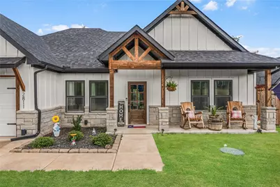 2811 San Gabriel Drive, Granbury, TX 76048 - Photo 2