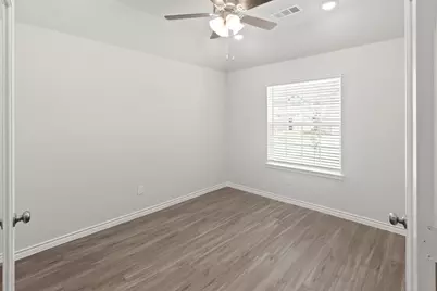 1012 Wind Drift Way, Fort Worth, TX 76131 - Photo 4