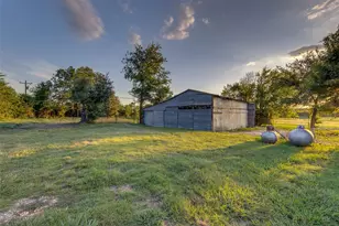 213 Co Rd 4725, Leonard, TX 75452 - Photo 28