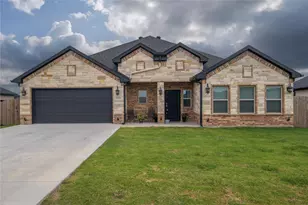 2216 Samuel St, Mabank, TX 75147 - Photo 1