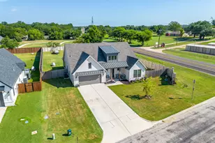 1016 County Rd 337, Glen Rose, TX 76043 - Photo 28