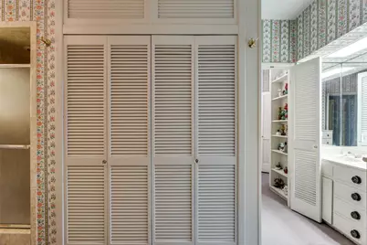 1351 Mistletoe Drive, Fort Worth, TX 76110 - Photo 26