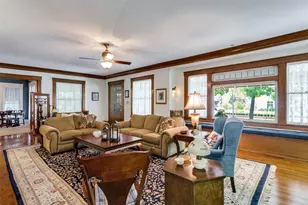 1351 Mistletoe Dr, Fort Worth, TX 76110 - Photo 8