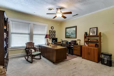 1351 Mistletoe Drive, Fort Worth, TX 76110 - Photo 24