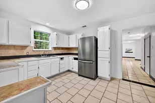 205 W Bond St, Denison, TX 75020 - Photo 18