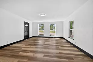 205 W Bond St, Denison, TX 75020 - Photo 6