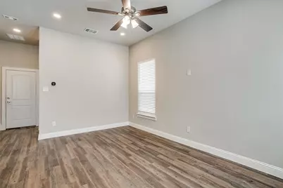 520 Lake Point Drive, Weatherford, TX 76087 - Photo 8