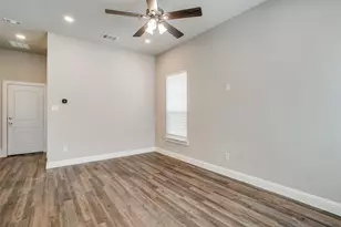 520 Lk Pt Dr, Weatherford, TX 76087 - Photo 8