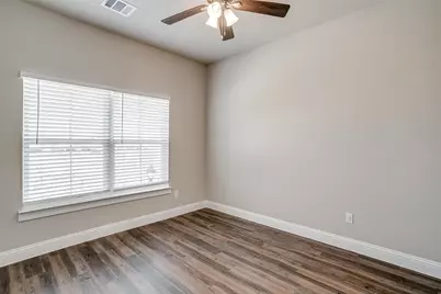 520 Lake Point Drive, Weatherford, TX 76087 - Photo 32