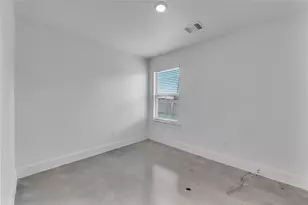 1202 S College Ave, Troy, TX 76579 - Photo 14