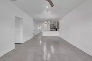 1202 S College Ave, Troy, TX 76579 - Photo 6