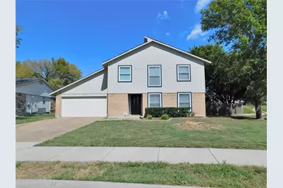 219 Wildfire Drive, Lewisville, TX 75067 - Photo 2