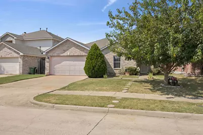 903 Hems Lane, Arlington, TX 76001 - Photo 2