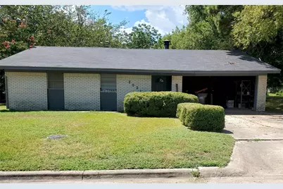 2035 Brown Avenue, Paris, TX 75460 - Photo 1